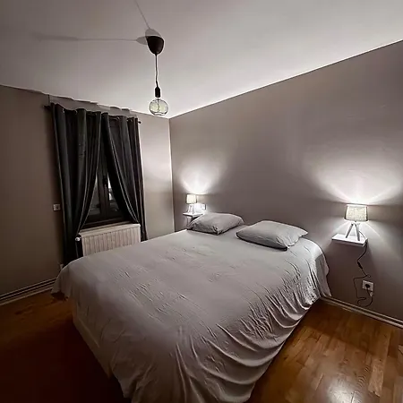 Сasa de vacaciones Le Hourmigue Maison Avec Jacuzzi A 15mn De Luchon Cierp