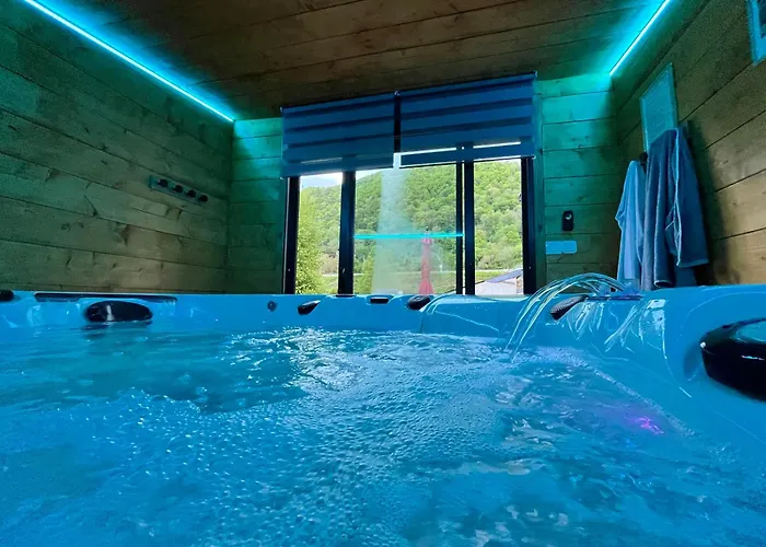 Le Hourmigue Maison 130m2 Avec Jacuzzi A 15mn De Luchon Σπίτι διακοπών